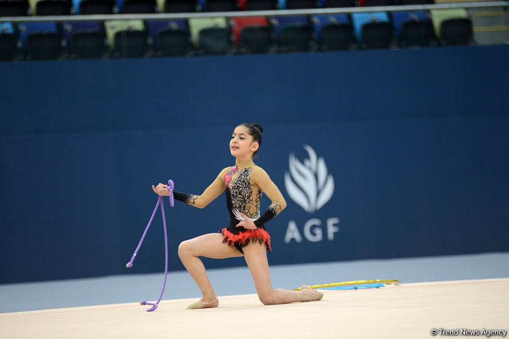 Bədii gimnastika və batut üzrə Azərbaycan birinciliyinə start verilib (FOTO)
