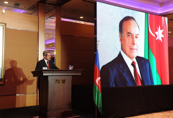 Necdət Ünüvar: Heydər Əliyev hər bir addımında Azərbaycan və Türkiyənin maraqlarını nəzərə alan lider olub