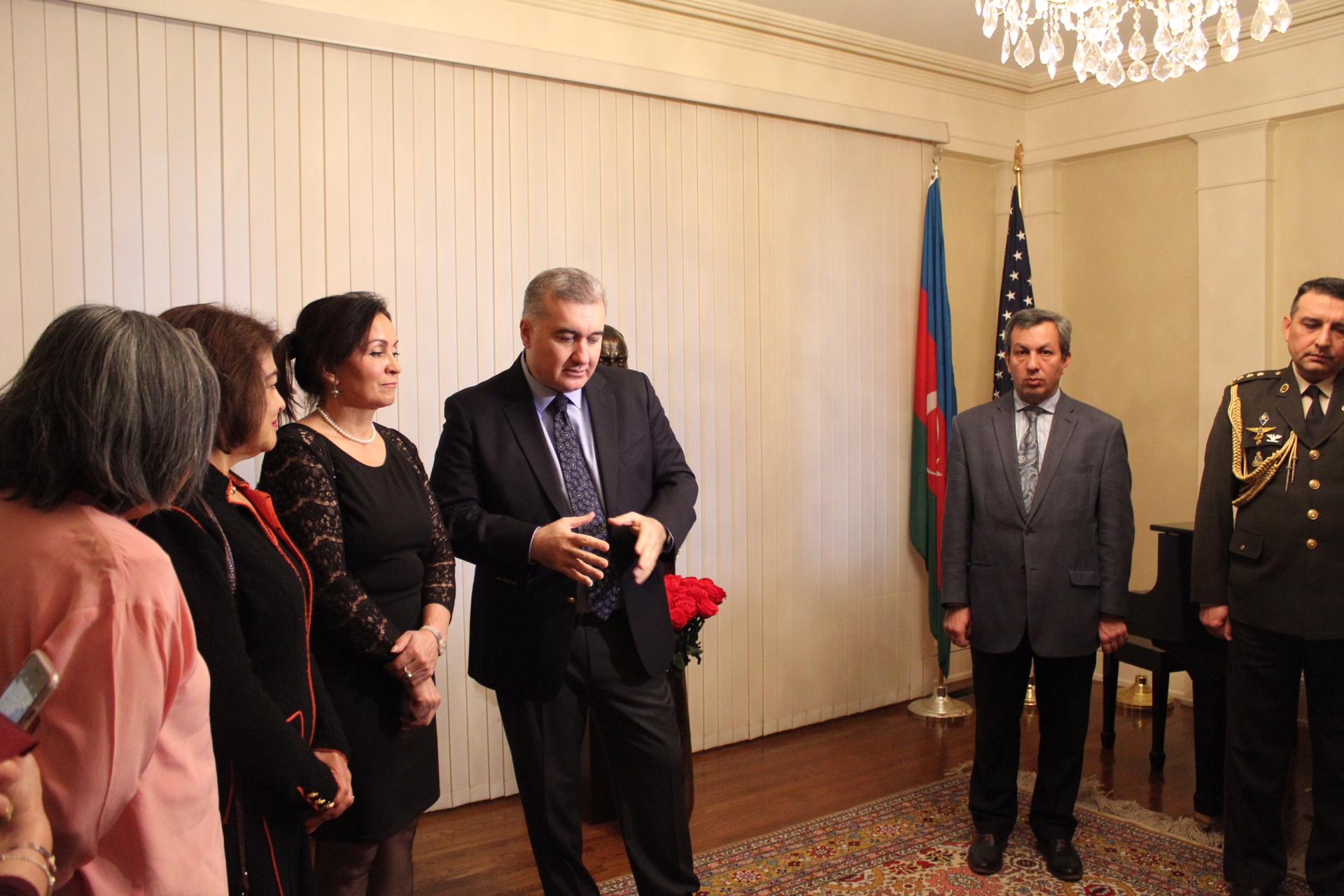ABŞ-da ümummilli lider Heydər Əliyevin xatirəsi anılıb (FOTO)