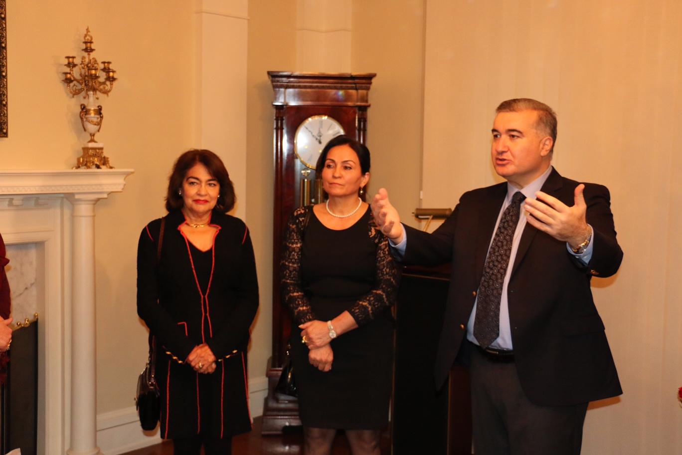 ABŞ-da ümummilli lider Heydər Əliyevin xatirəsi anılıb (FOTO)