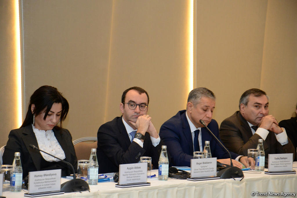 "Müəllif hüququna hörmətin aşılanması və rəqəmsal mühitdə piratçılığa və kontrafaktçılığa qarşı mübarizə" konfransı keçirilir (FOTO)