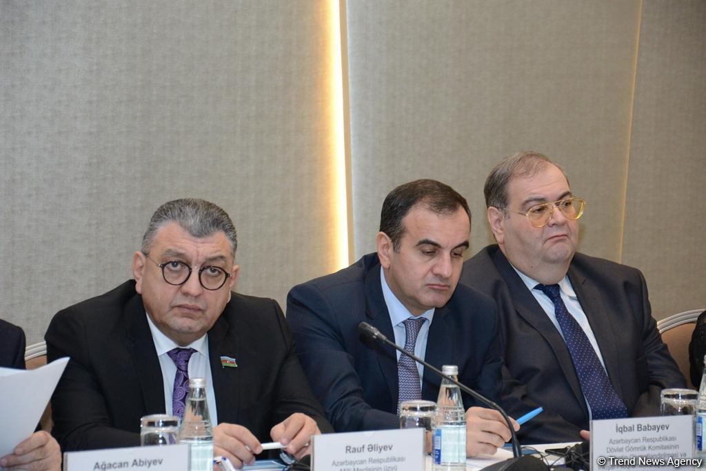 "Müəllif hüququna hörmətin aşılanması və rəqəmsal mühitdə piratçılığa və kontrafaktçılığa qarşı mübarizə" konfransı keçirilir (FOTO)