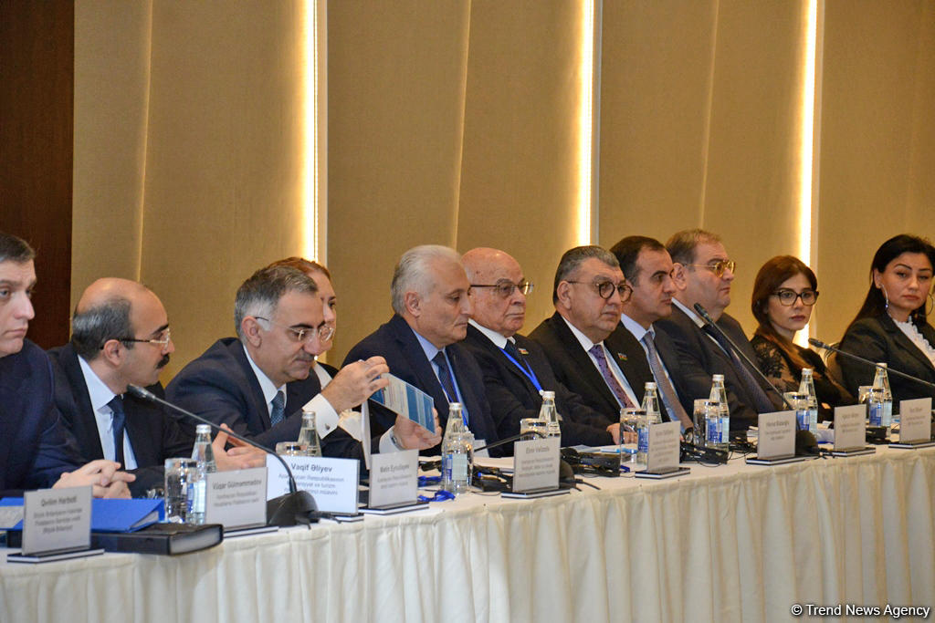 "Müəllif hüququna hörmətin aşılanması və rəqəmsal mühitdə piratçılığa və kontrafaktçılığa qarşı mübarizə" konfransı keçirilir (FOTO)