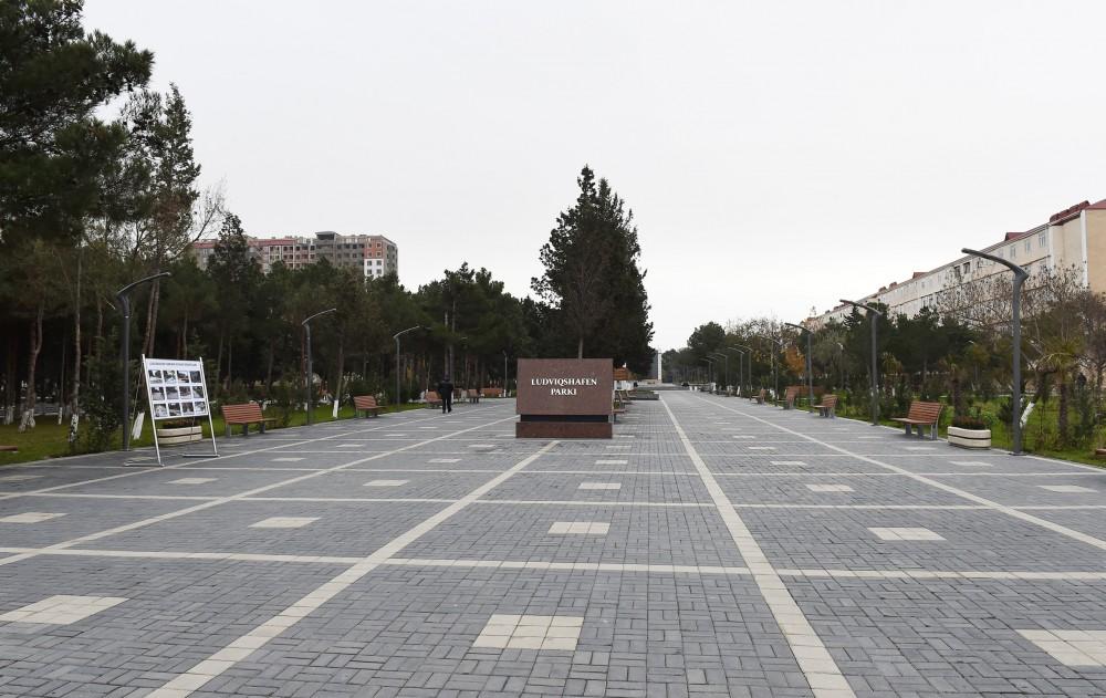 Prezident İlham Əliyev Sumqayıtda Lüdviqshafen parkında əsaslı təmirdən sonra yaradılan şəraitlə tanış olub (FOTO) (YENİLƏNİB)