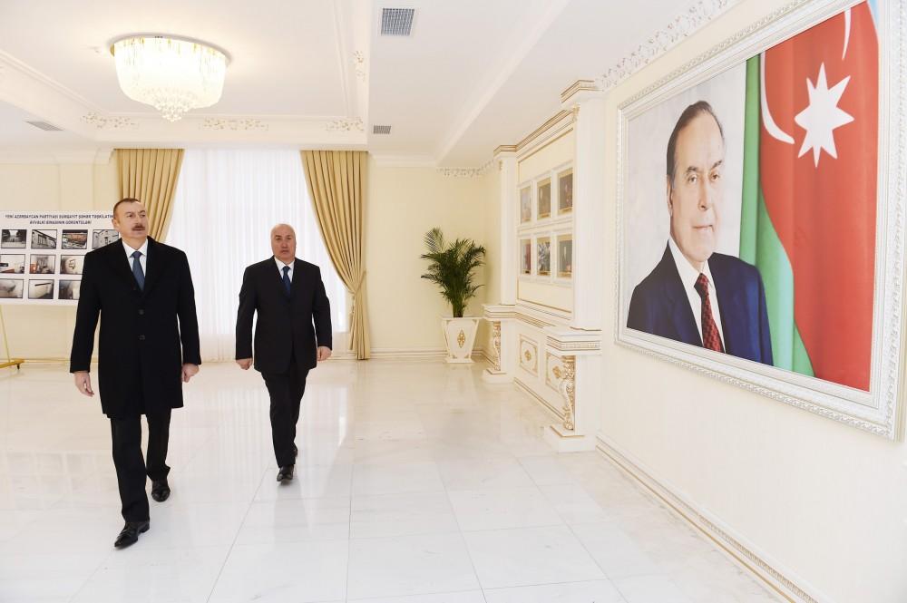 Prezident İlham Əliyev YAP Sumqayıt şəhər təşkilatının inzibati binasının açılışında iştirak edib (FOTO)(YENİLƏNİB)