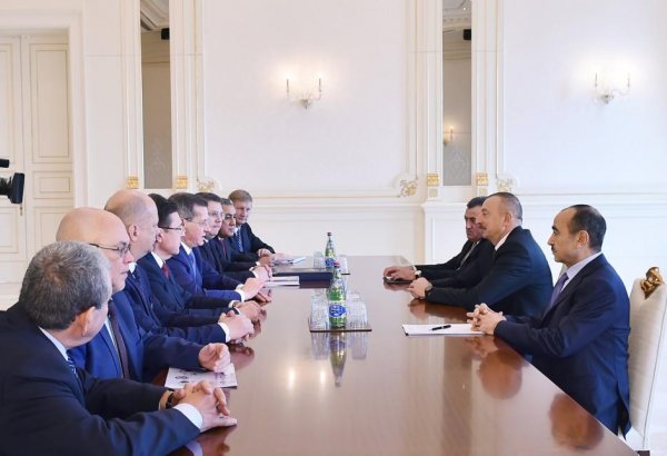 Prezident İlham Əliyev Rusiyanın Həştərxan vilayətinin qubernatorunu qəbul edib (FOTO) (YENİLƏNİB)