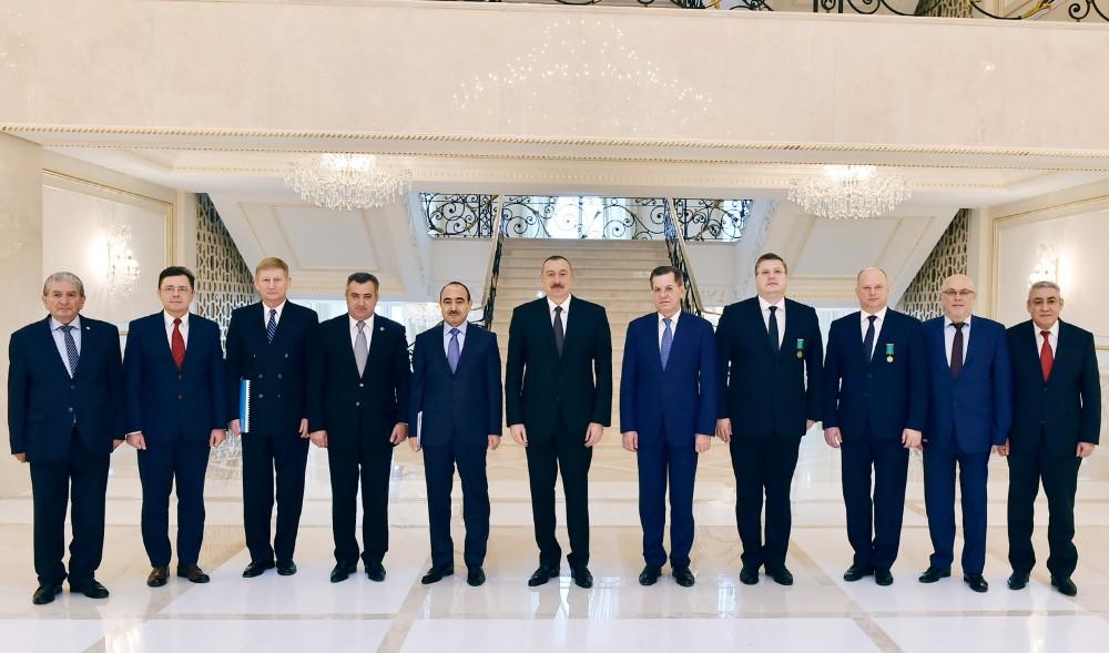 Prezident İlham Əliyev Rusiyanın Həştərxan vilayətinin qubernatorunu qəbul edib (FOTO) (YENİLƏNİB)