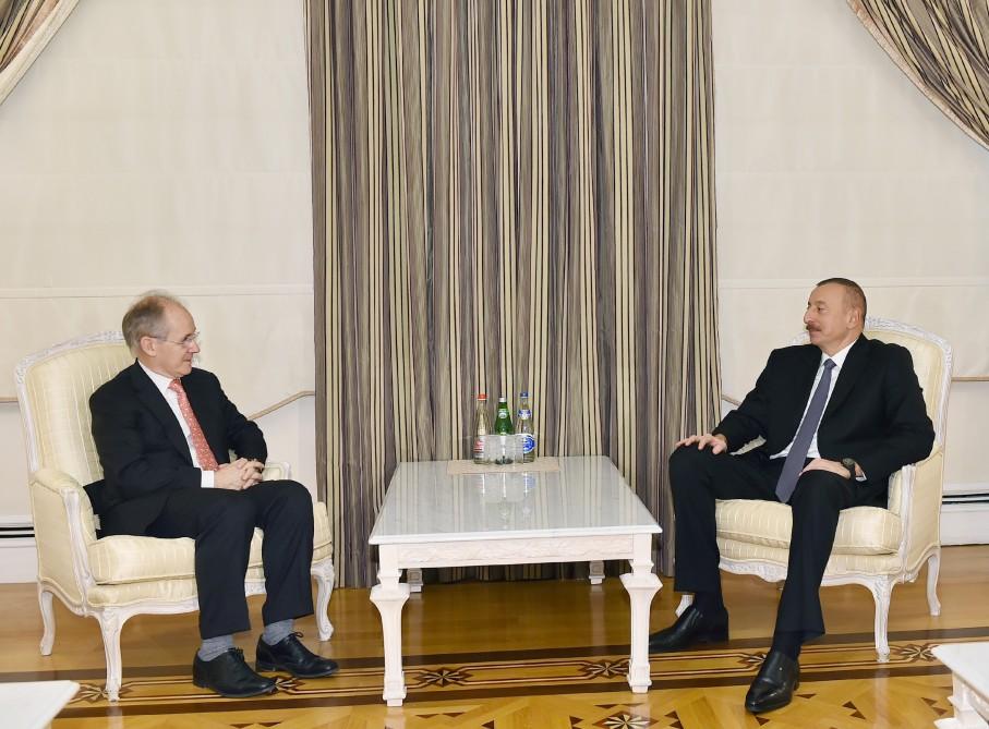 Prezident İlham Əliyev “IBM Global Market” şirkətinin baş vitse-prezidentini qəbul edib (YENİLƏNİB)