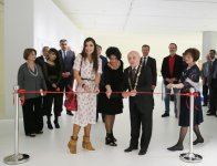 Heydər Əliyev Fondunun vitse-prezidenti Leyla Əliyeva Ömər Eldarovun fərdi sərgisinin açılışında iştirak edib (FOTO)