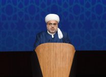 Prezident İlham Əliyev “2017-İslam Həmrəyliyi İli: Dinlər və mədəniyyətlərarası dialoq” mövzusunda keçirilən beynəlxalq konfransda iştirak edib (YENİLƏNİB-3) (FOTO)