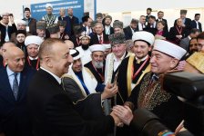 Prezident İlham Əliyev “2017-İslam Həmrəyliyi İli: Dinlər və mədəniyyətlərarası dialoq” mövzusunda keçirilən beynəlxalq konfransda iştirak edib (YENİLƏNİB-3) (FOTO)