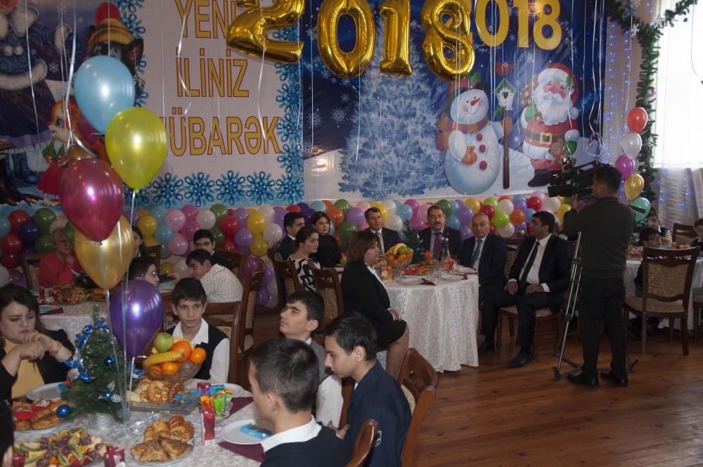 Heydər Əliyev Fondu sağlamlıq imkanları məhdud uşaqlar üçün bayram tədbiri təşkil edib (FOTO)