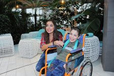Leyla Əliyeva xüsusi qayğıya ehtiyacı olan uşaqlar üçün keçirilən şənlikdə iştirak edib (FOTO)