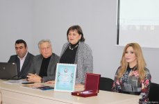 Fəxriyyə Xələfovaya "Azərbaycanın qüruru" ordeni verildi (FOTO)