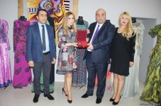 Fəxriyyə Xələfovaya "Azərbaycanın qüruru" ordeni verildi (FOTO)