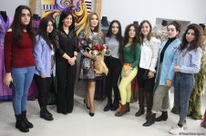 Fəxriyyə Xələfovaya "Azərbaycanın qüruru" ordeni verildi (FOTO)