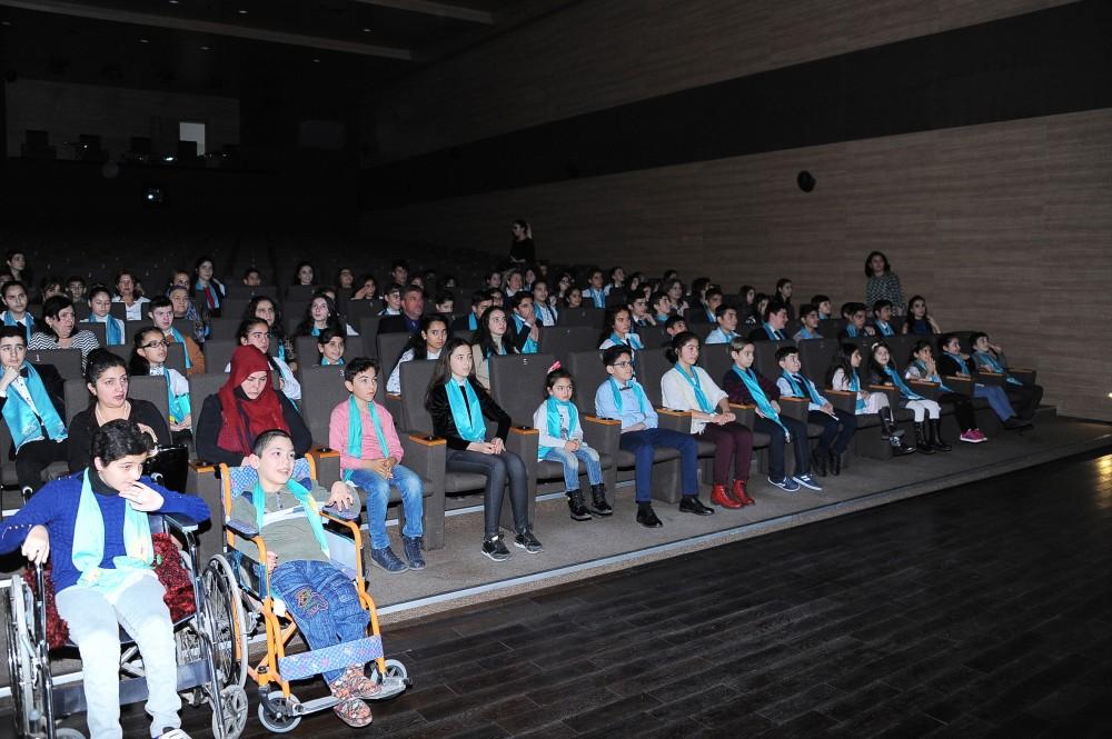 Leyla Əliyeva xüsusi qayğıya ehtiyacı olan uşaqlar üçün keçirilən şənlikdə iştirak edib (FOTO)