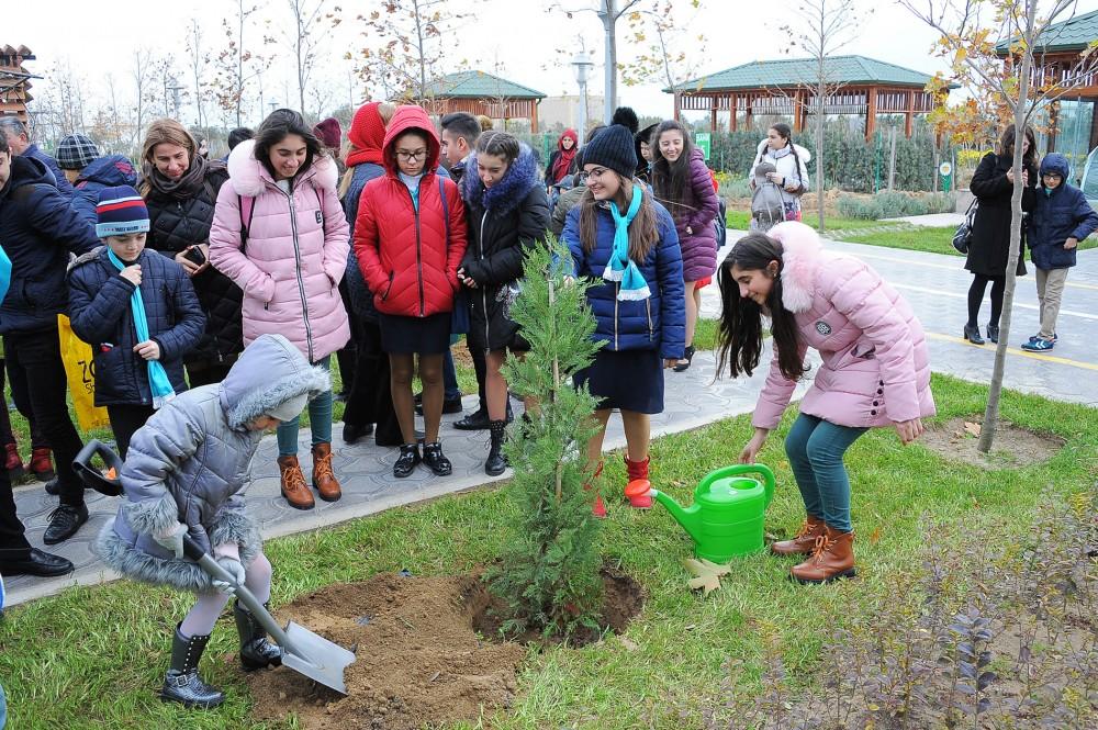 Leyla Əliyeva xüsusi qayğıya ehtiyacı olan uşaqlar üçün keçirilən şənlikdə iştirak edib (FOTO)