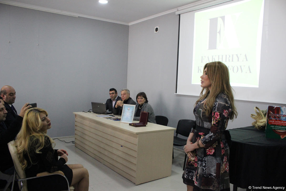 Fəxriyyə Xələfovaya "Azərbaycanın qüruru" ordeni verildi (FOTO)