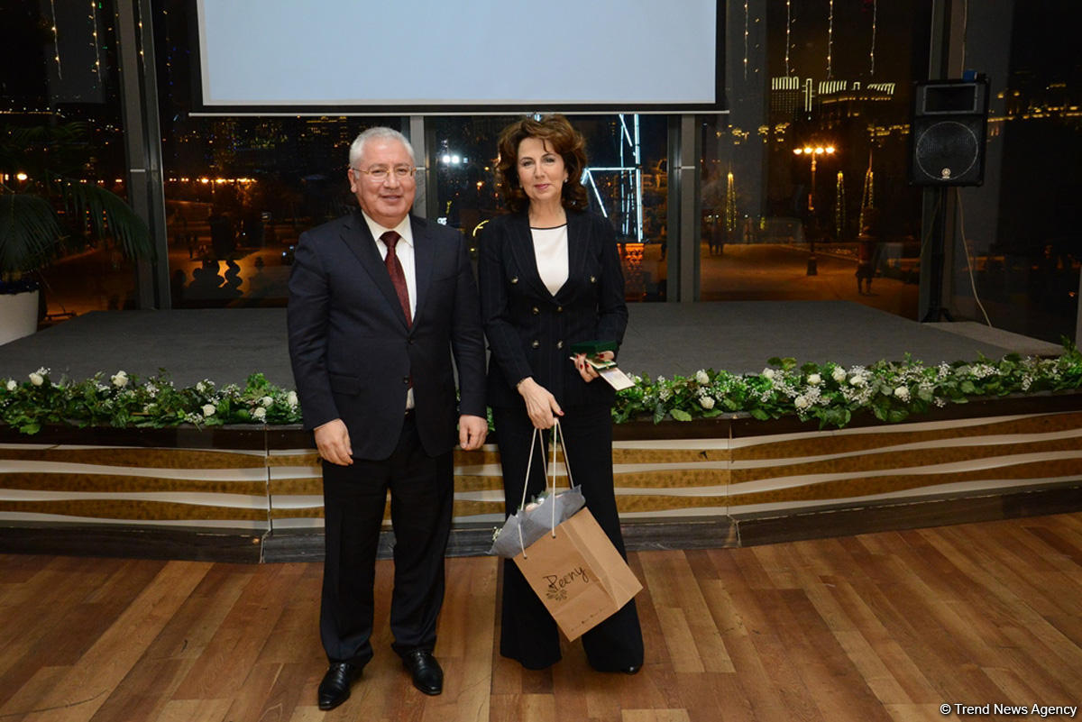Nazir: Azərbaycanın qeyri-neft sektoru 2017-ci ildə uğurla inkişaf edib (FOTO)