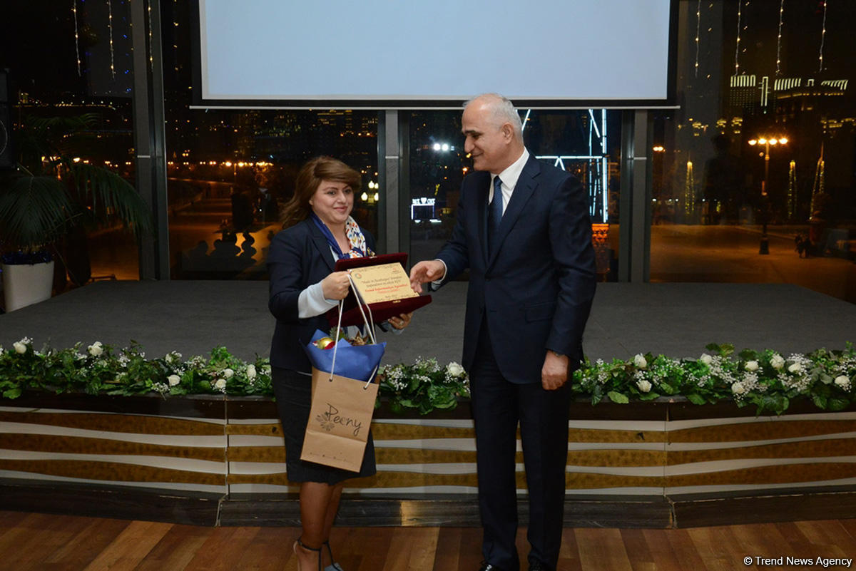 TREND İnformasiya Agentliyi "Made in Azerbaijan" brendinin fəal işıqlandırılmasına görə mükafatlandırılıb (FOTO)