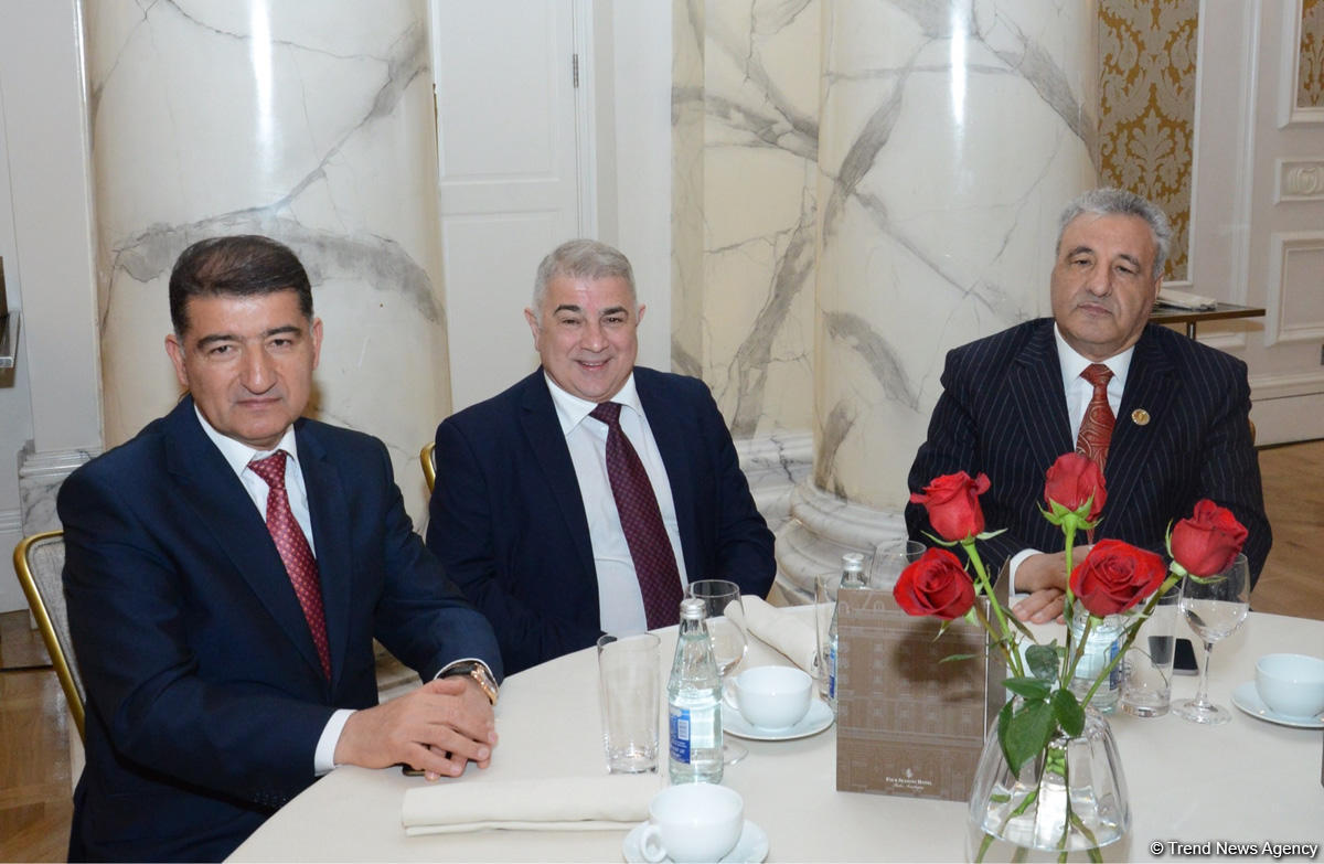 Bakıda "Şərqlə Qərbin qovşağında yeni enerji və kommunikasiya imkanları" adlı konfrans keçirilib (FOTO)