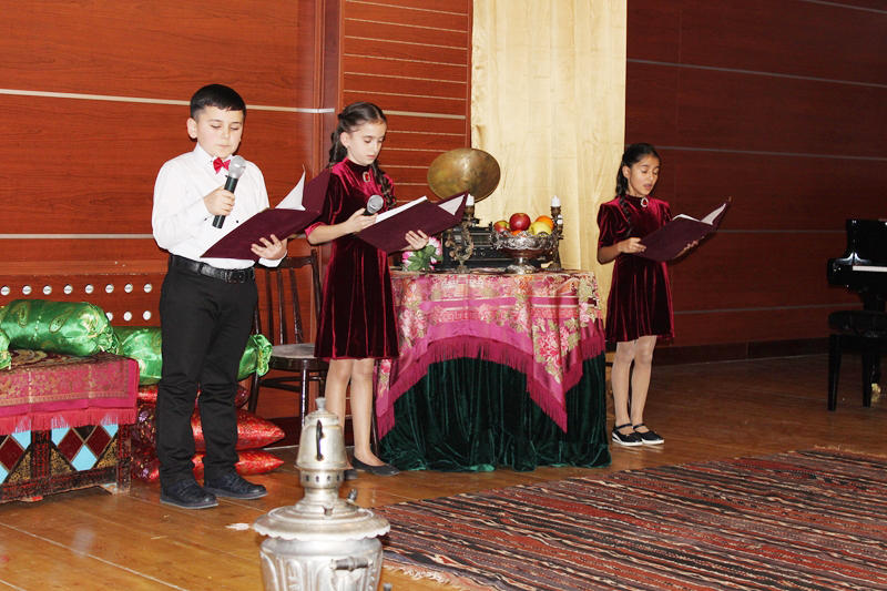 Şövkət Məmmədovanın 120 illik yubileyinə həsr olunmuş konsert-tamaşa keçirilib (FOTO)