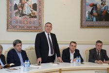 Yunus Oğuzun yeni nəşr olunan “Atabəy Eldəniz” tarixi romanının təqdimatı olub (FOTO)