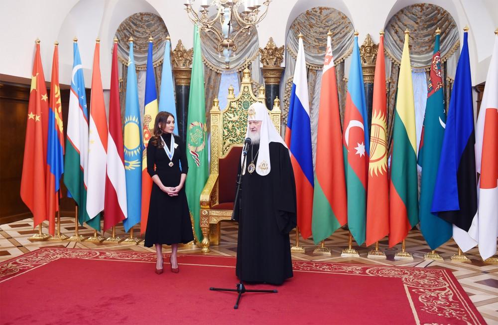 Azərbaycanın Birinci vitse-prezidenti Mehriban Əliyevaya Moskvada Müqəddəs Mələksima Knyaginya Olqa ordeni təqdim edilib (FOTO)