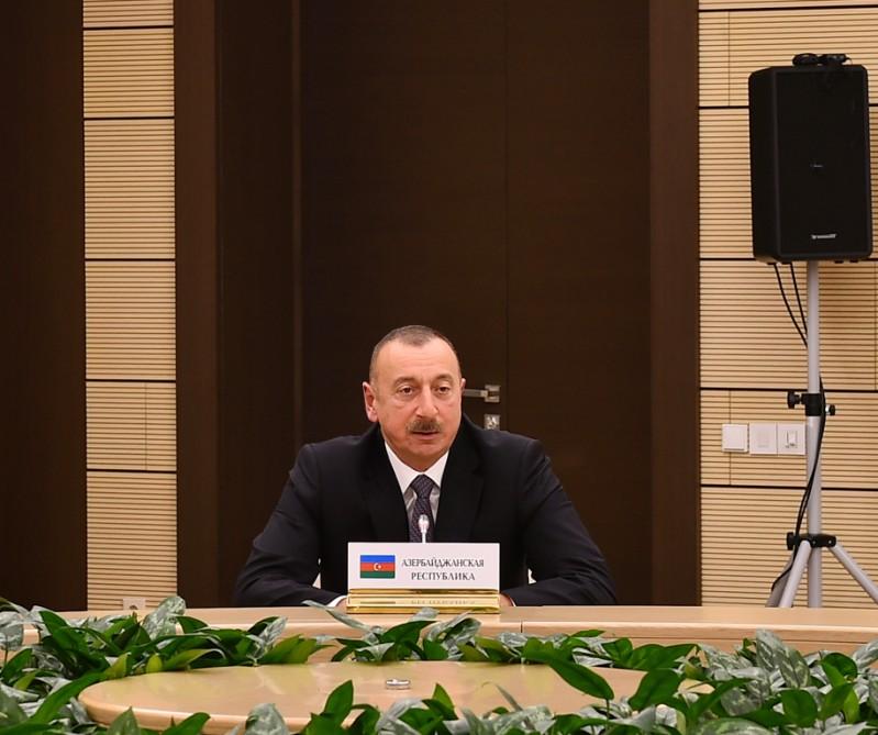 Prezident İlham Əliyev Moskvada MDB dövlət başçılarının qeyri-rəsmi görüşündə iştirak edib (YENİLƏNİB) (FOTO)