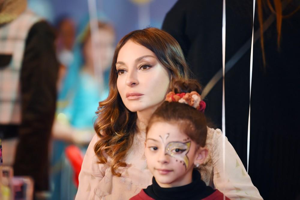 Birinci vitse-prezident Mehriban Əliyeva: 2017-ci il bütün Azərbaycan xalqı üçün uğurlu oldu (FOTO)