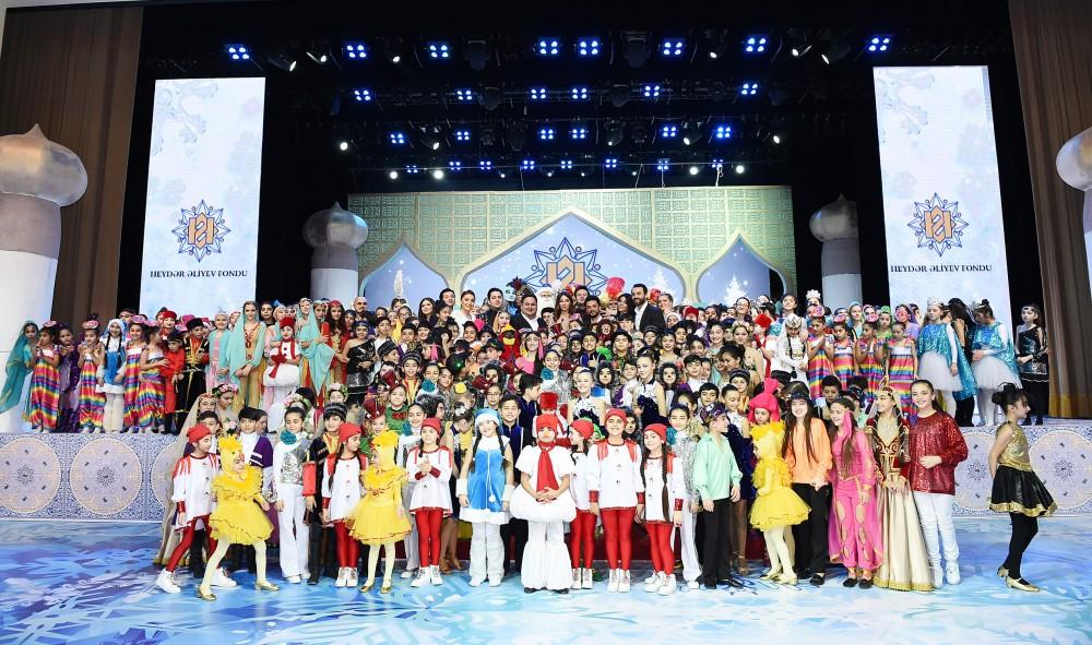 Birinci vitse-prezident Mehriban Əliyeva: 2017-ci il bütün Azərbaycan xalqı üçün uğurlu oldu (FOTO)