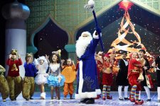 Birinci vitse-prezident Mehriban Əliyeva: 2017-ci il bütün Azərbaycan xalqı üçün uğurlu oldu (FOTO)