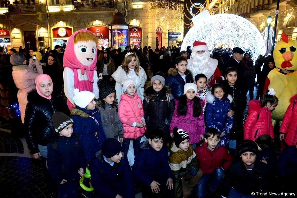 Bakının bayram gecələri - FOTOSESSİYA