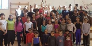 Azərbaycan məşqçisi və gimnastı Əlcəzairdə master-klas keçir
