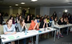 Bakıda FIG-nin bədii gimnastika üzrə üçüncü dərəcəli məşqçi kursları keçirilir (FOTO)