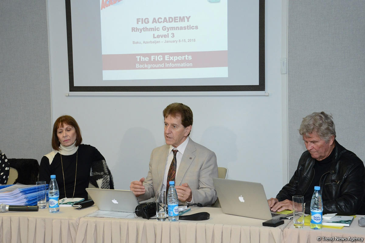 Bakıda FIG-nin bədii gimnastika üzrə üçüncü dərəcəli məşqçi kursları keçirilir (FOTO)