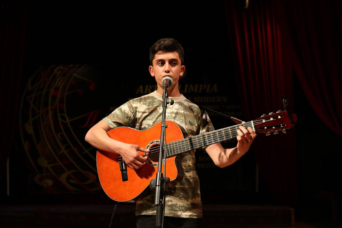 Mahnı Teatrında incəsənət müsabiqəsi keçiriləcək (FOTO)