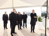 Prezident İlham Əliyev Bakı Beynəlxalq Dəniz Ticarət Limanı kompleksində RO-RO terminalının açılışında iştirak edib (FOTO) (YENİLƏNİB)