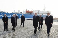 Prezident İlham Əliyev Bakı Beynəlxalq Dəniz Ticarət Limanı kompleksində RO-RO terminalının açılışında iştirak edib (FOTO) (YENİLƏNİB)