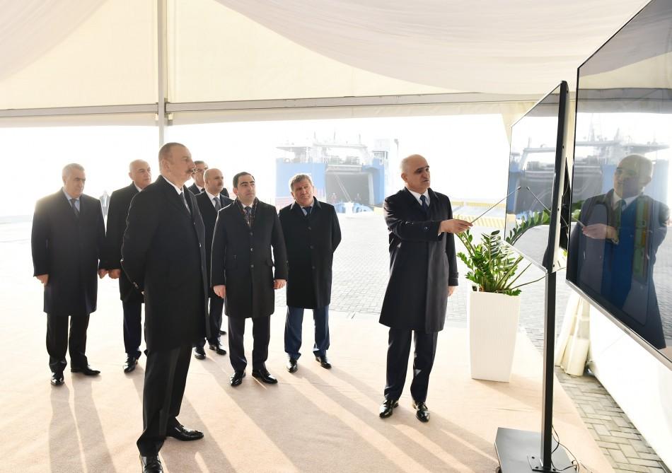 Prezident İlham Əliyev Bakı Beynəlxalq Dəniz Ticarət Limanı kompleksində RO-RO terminalının açılışında iştirak edib (FOTO) (YENİLƏNİB)