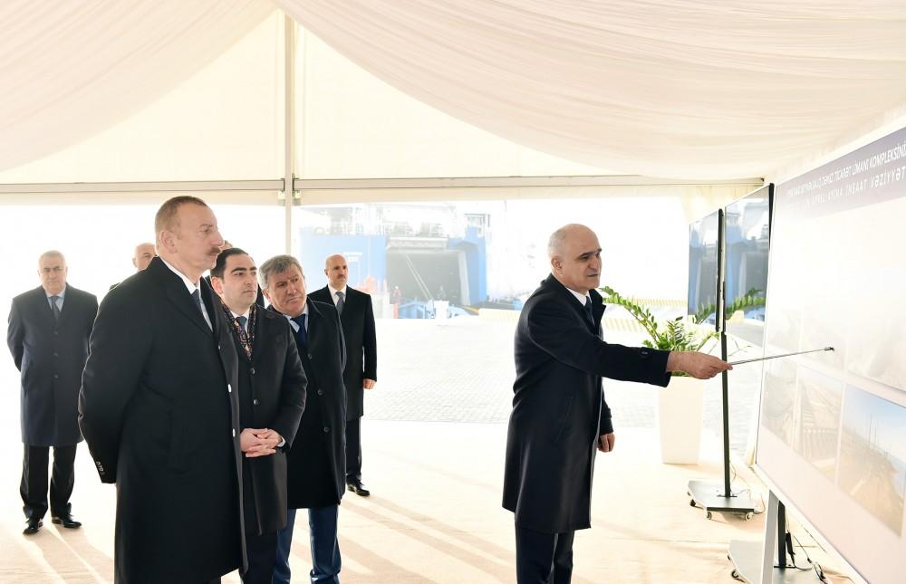 Prezident İlham Əliyev Bakı Beynəlxalq Dəniz Ticarət Limanı kompleksində RO-RO terminalının açılışında iştirak edib (FOTO) (YENİLƏNİB)
