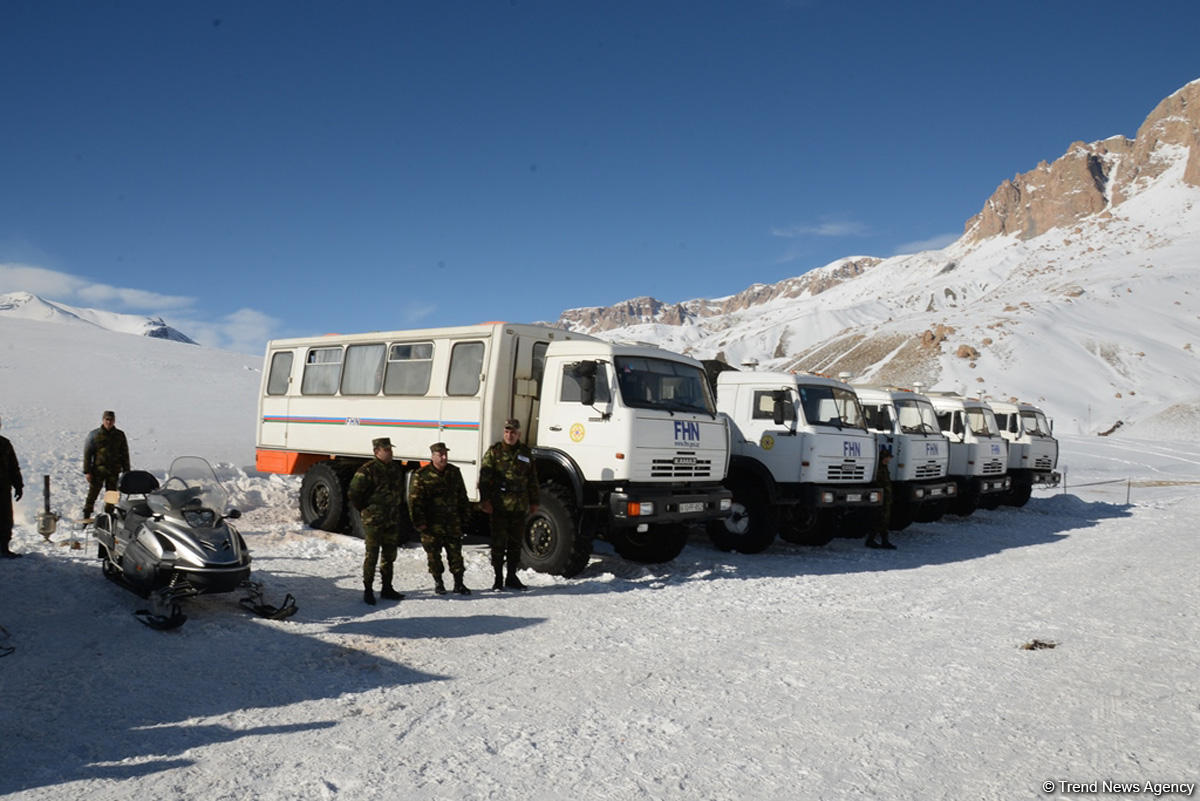 Qubada alpinistlərin axtarışı üzrə əməliyyat tədbirlərini əks etdirən - FOTO/VİDEO