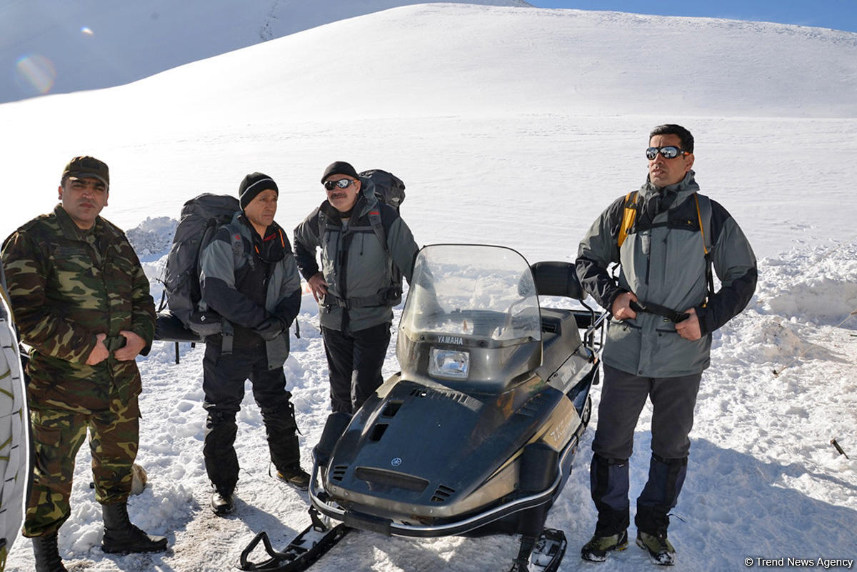 Qubada alpinistlərin axtarışı üzrə əməliyyat tədbirlərini əks etdirən - FOTO/VİDEO