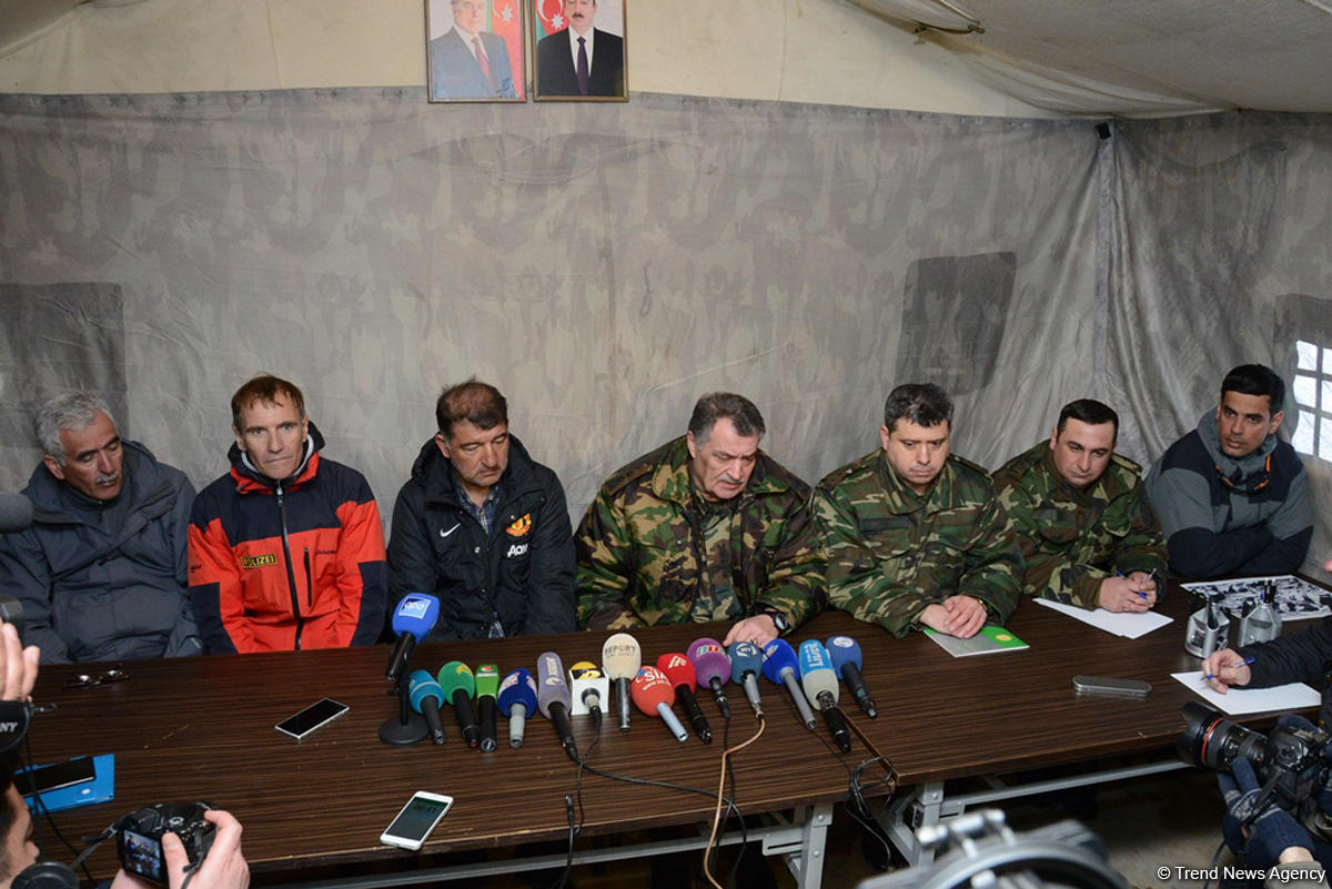 Qubada alpinistlərin axtarışı üzrə əməliyyat tədbirlərini əks etdirən - FOTO/VİDEO