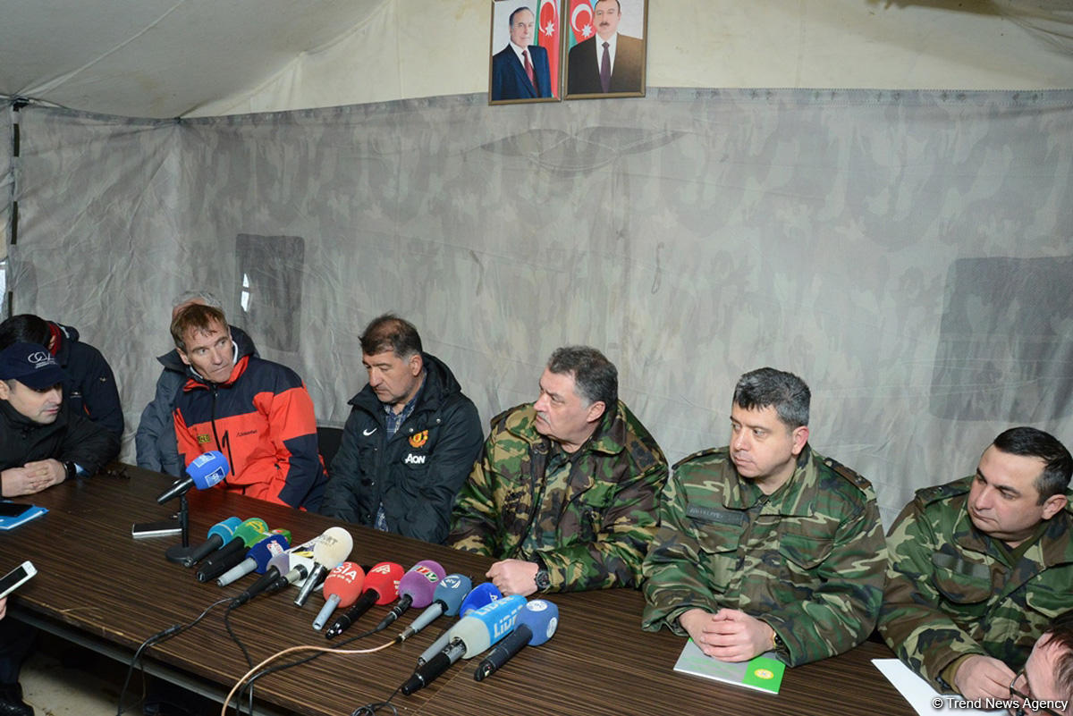Qubada alpinistlərin axtarışı üzrə əməliyyat tədbirlərini əks etdirən - FOTO/VİDEO