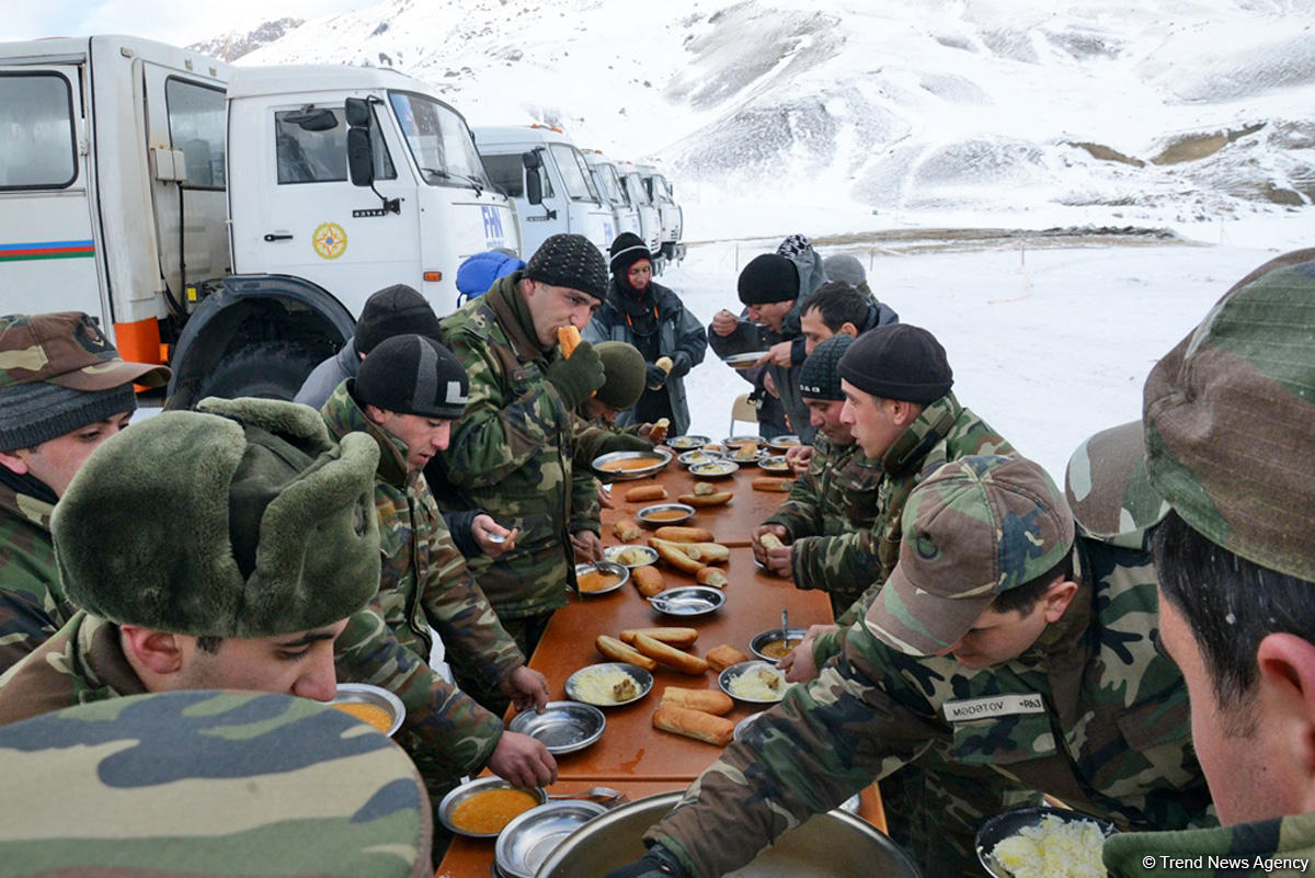 Qubada alpinistlərin axtarışı üzrə əməliyyat tədbirlərini əks etdirən - FOTO/VİDEO