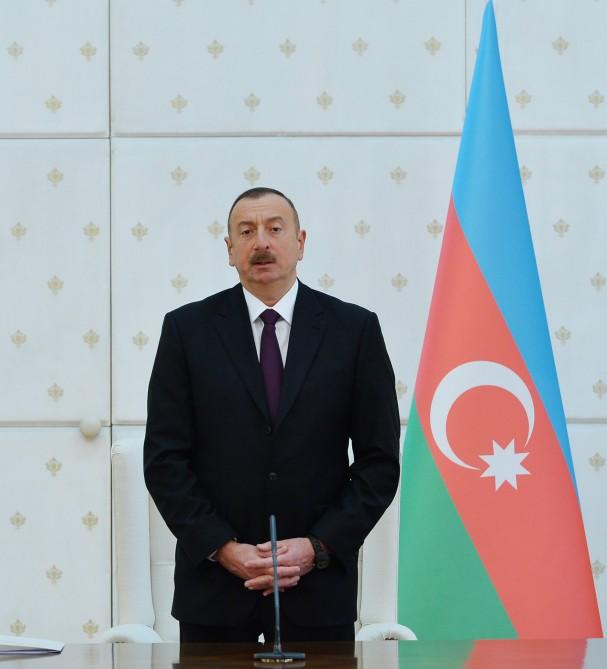 Prezident İlham Əliyevin sədrliyi ilə Nazirlər Kabinetinin iclası keçirilib (FOTO) (YENİLƏNİB)