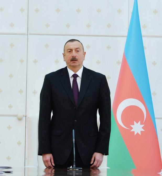 Prezident İlham Əliyevin sədrliyi ilə Nazirlər Kabinetinin iclası keçirilib (FOTO) (YENİLƏNİB)
