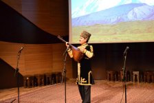 Beynəlxalq Muğam Mərkəzi yeni layihəsini təqdim edib (FOTO)